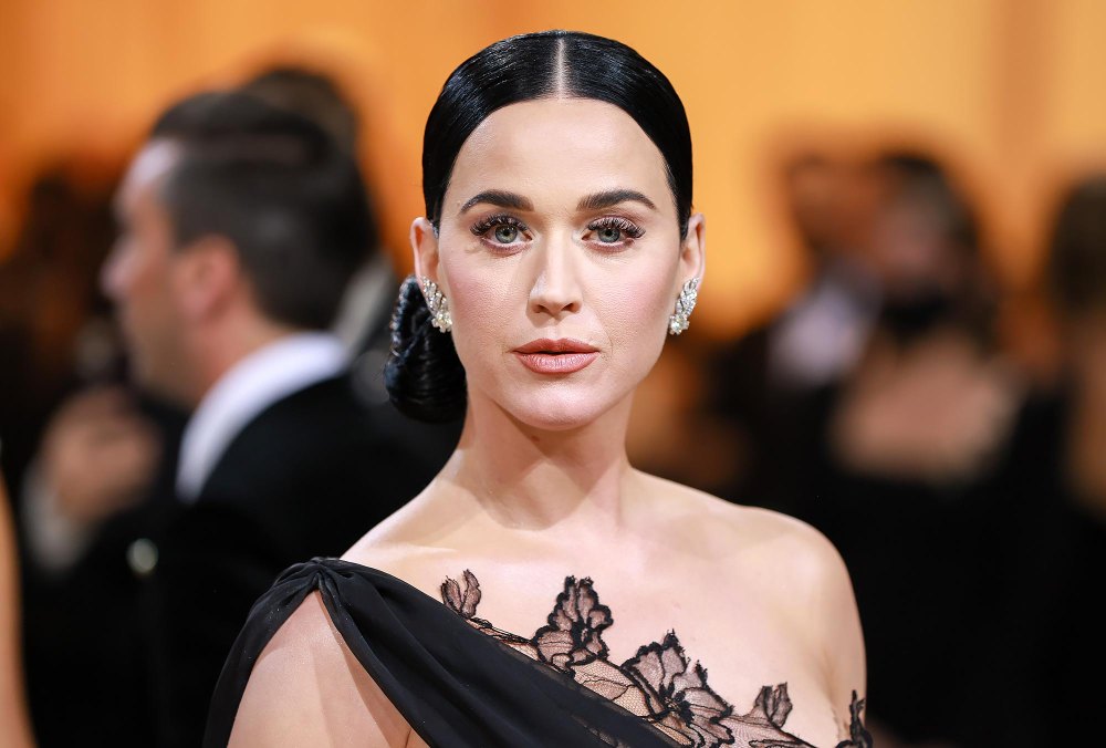 Katy Perry Gets Stuck in $7K Designer Dress But Refuses to Break It: 'Can't Cut Bottega'