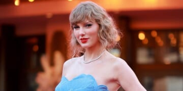 Taylor Swift Makes Surprise Video ‘Dancing With the Stars’ Appearance
