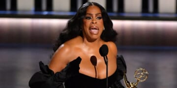 Niecy Nash-Betts Won Her First Emmy Award, And People Are Loving Her Perfect Acceptance Speech
