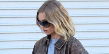 Shop Elsa Hosk's Model-Off-Duty Style With Jeans and Flats
