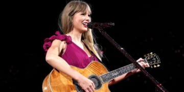 Fans Find Cheating Link in Taylor Swift’s Surprise Song Mash-Up