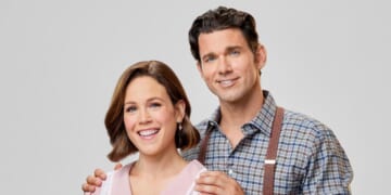 When Calls the Heart's Erin Krakow Teases Elizabeth and Nathan Romance