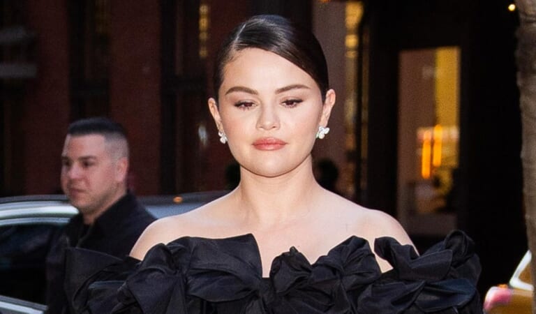 Selena Gomez Wears Oscar De La Renta to Steve Martin’s Doc Premiere